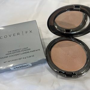 COVER FX Highlighter  MOONLIGHT The Perfect Light Highlighting Powder